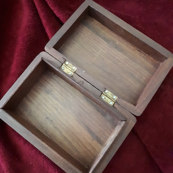 Wooden box - Picture 3 of 4